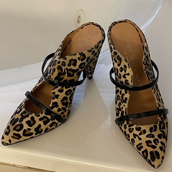 COPY - Chinese Laundry Leopard Print Heels - Picture 2 of 9